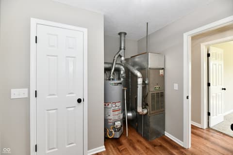 Laundry room at 1095 S Teresa Drive, Martinsville, IN