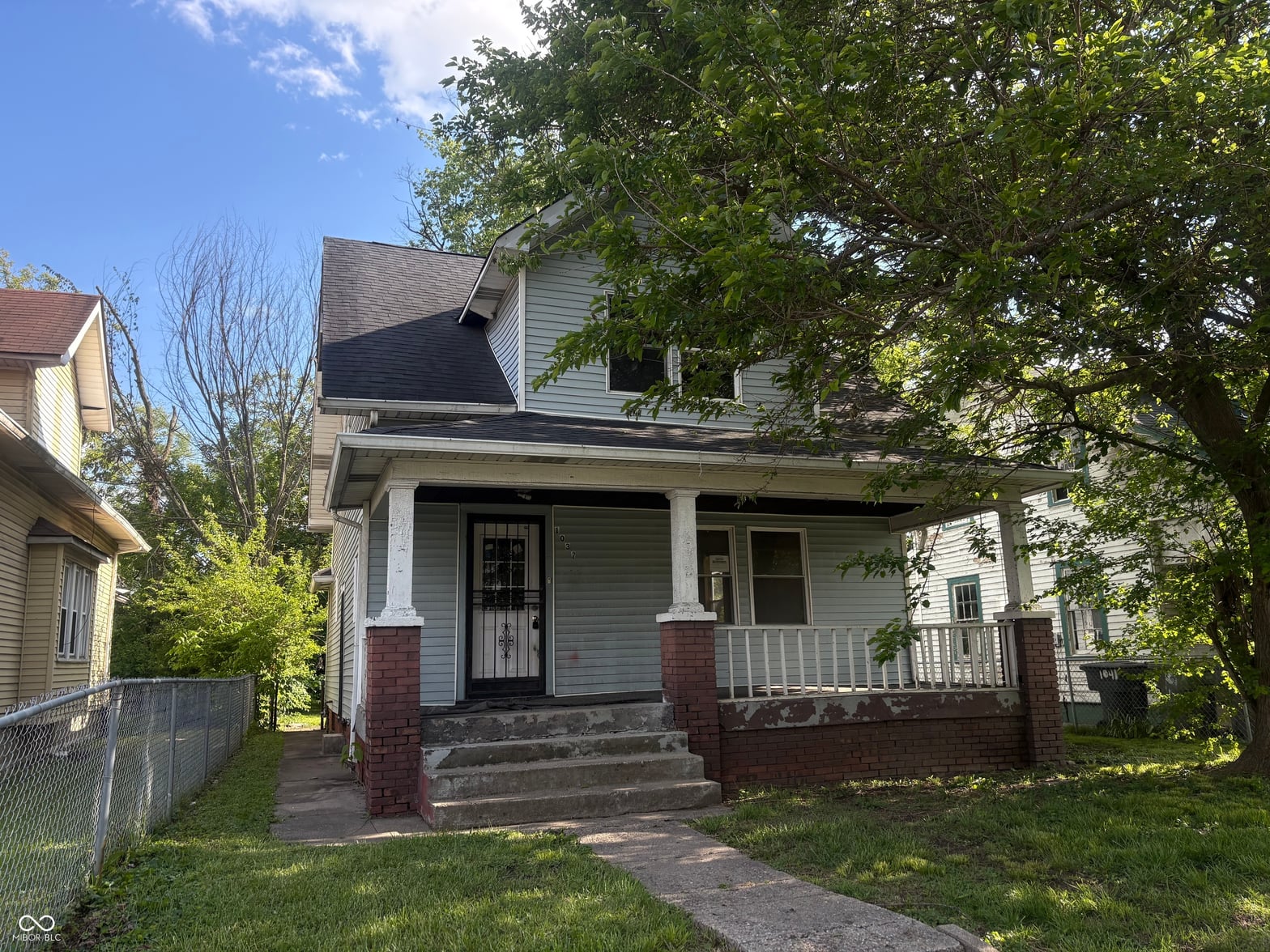 Front exterior at 1037 W 32nd Street, Indianapolis, IN
