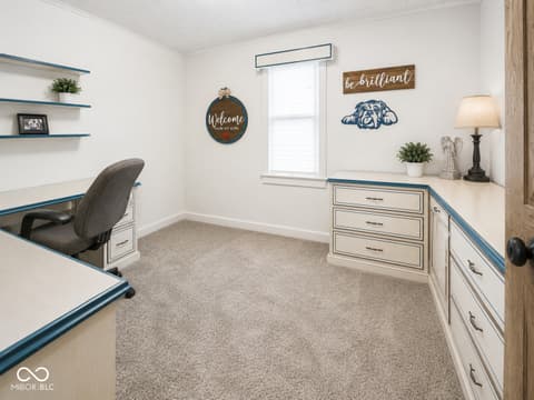 Photo of 318 Vasbinder Drive, Chesterfield, IN