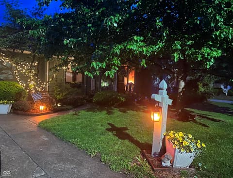 Photo of 318 Vasbinder Drive, Chesterfield, IN