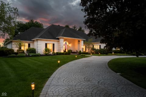 7109 W Saint Andrews Avenue, Yorktown, IN 47396