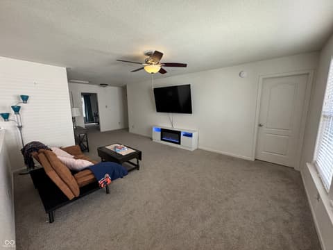 Photo of 1115 Maple Run Drive, Sheridan, IN