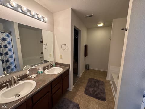 Photo of 1115 Maple Run Drive, Sheridan, IN