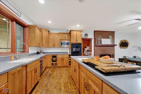 Photo of 883 S 800 W, Indianapolis, IN
