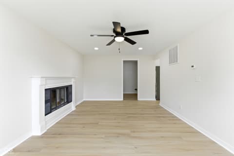 Photo of 8909 Mariposa Drive, Indianapolis, IN