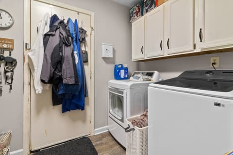 Laundry room at 7539 E 80th Street, Indianapolis, IN