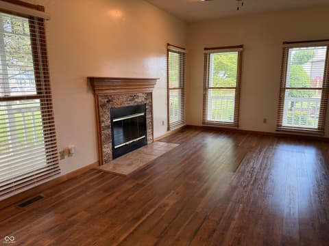 Photo of 809 W Pearl Street, Trafalgar, IN