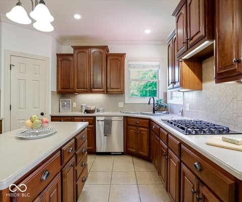 Photo of 1588 S Andrew Circle, Bloomington, IN