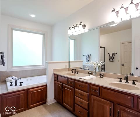 Photo of 1588 S Andrew Circle, Bloomington, IN