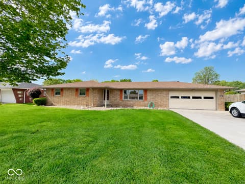 Front exterior at 816 Imy Lane, Anderson, IN