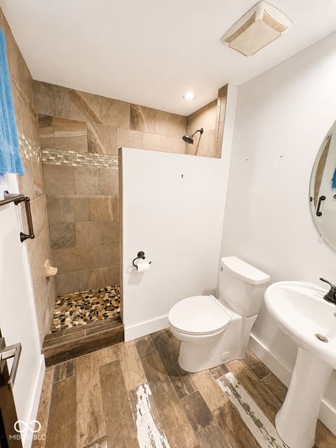 Bathroom at 816 Imy Lane, Anderson, IN