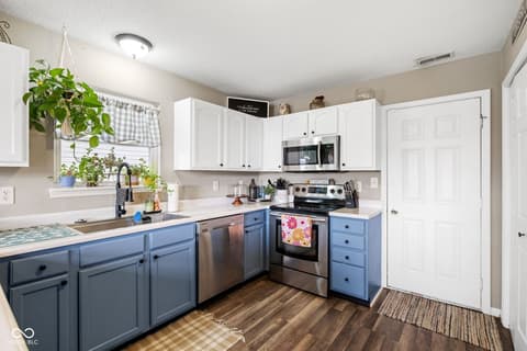 Photo of 3720 Indigo Blue Boulevard, Whitestown, IN