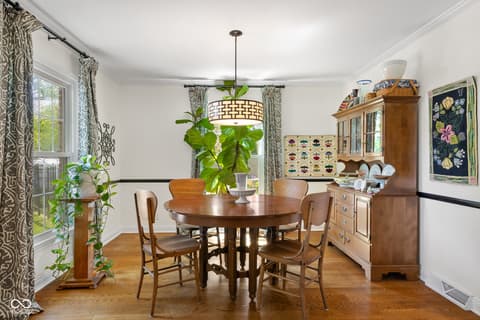 Dining room at 1501 Parkside Drive, Columbus, IN