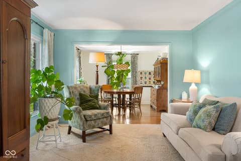 Living room at 1501 Parkside Drive, Columbus, IN