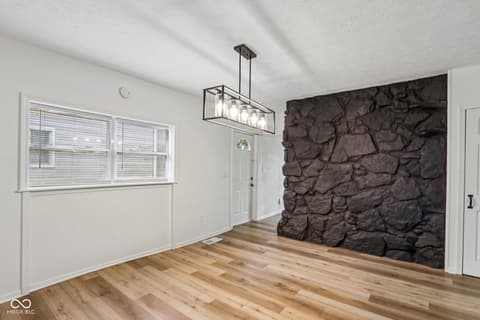 Photo of 809 N Meridian Street, Brazil, IN