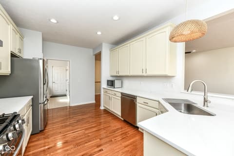 Photo of 13934 Canonbury Way, Fishers, IN