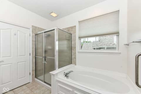 Photo of 13934 Canonbury Way, Fishers, IN