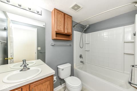 Photo of 13934 Canonbury Way, Fishers, IN