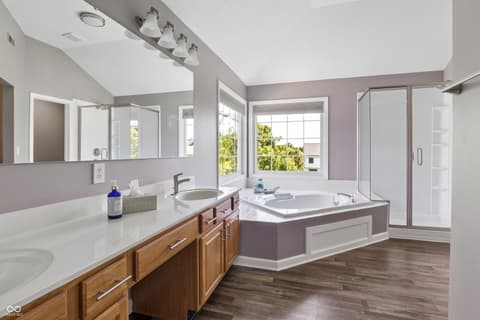 Primary bathroom at 11719 Mesa Valley Court, Fishers, IN