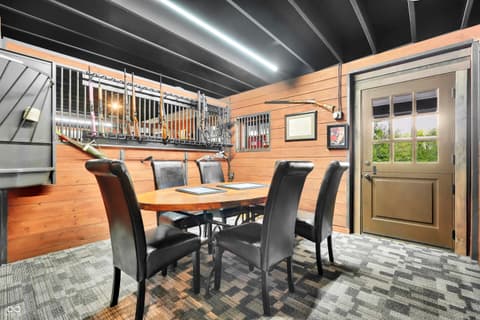 Dining room at 3274 E 700 N, Whiteland, IN