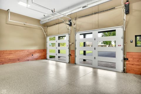 Garage at 3274 E 700 N, Whiteland, IN