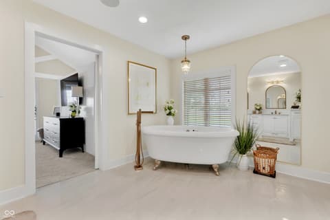 Bathroom at 3274 E 700 N, Whiteland, IN