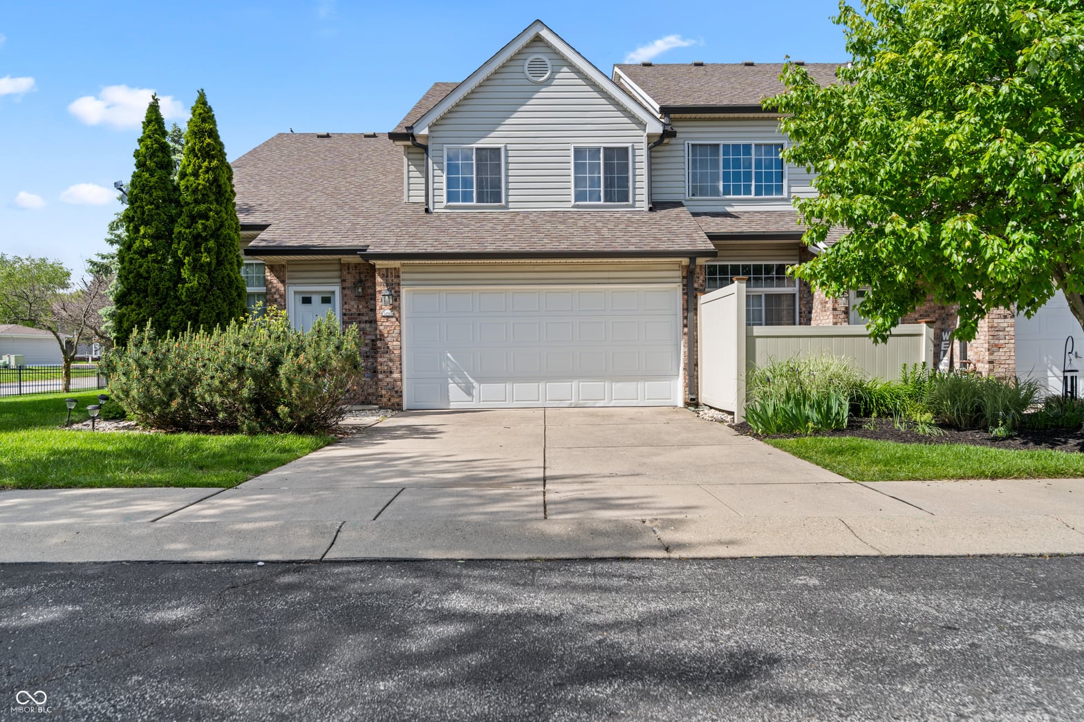 Front exterior at 9406 Avon Strand, Avon, IN