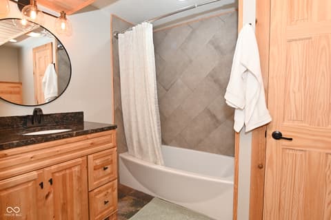 Photo of 8850 W State Road 46, Columbus, IN