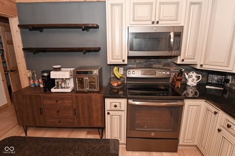 Photo of 8850 W State Road 46, Columbus, IN