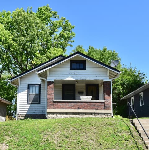 Photo of 2430 E 16th Street, Indianapolis, IN