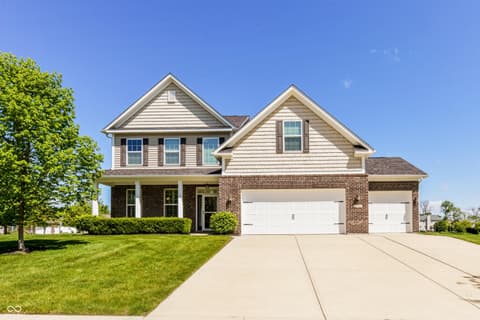 11888 Logan Hunter Trail, Noblesville, IN 46060