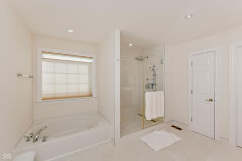 Photo of 11888 Logan Hunter Trail, Noblesville, IN