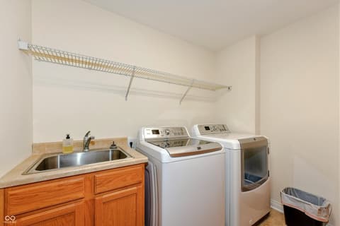 Photo of 11888 Logan Hunter Trail, Noblesville, IN