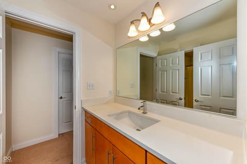 Photo of 11888 Logan Hunter Trail, Noblesville, IN