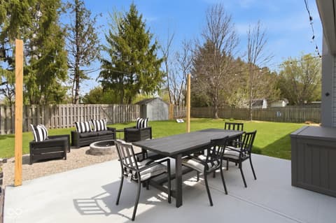 Photo of 514 E Pine Ridge Drive, Westfield, IN