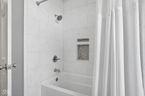 Photo of 8342 Catamaran Drive, Indianapolis, IN