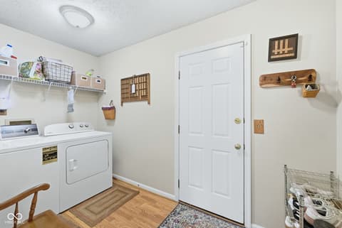 Laundry room at 1176 Glenbar Way, Greenwood, IN
