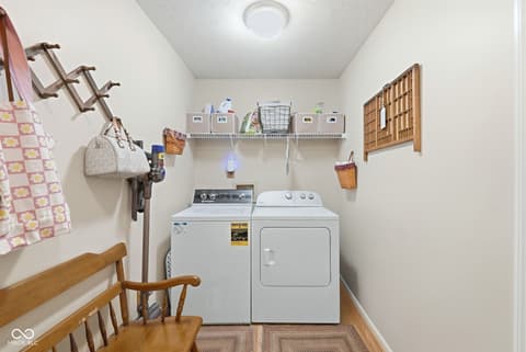 Laundry room at 1176 Glenbar Way, Greenwood, IN