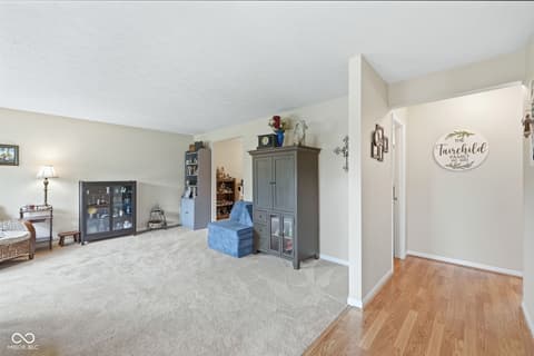 Photo of 1176 Glenbar Way, Greenwood, IN