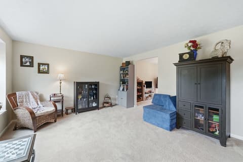 Photo of 1176 Glenbar Way, Greenwood, IN