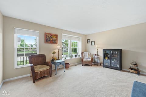 Photo of 1176 Glenbar Way, Greenwood, IN