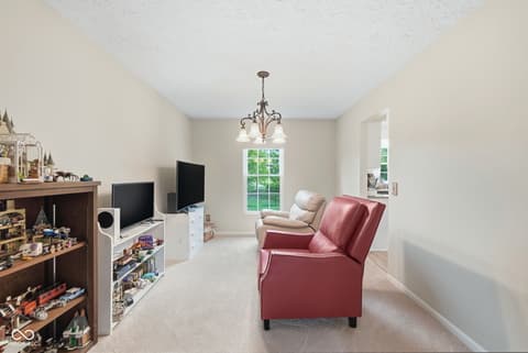 Photo of 1176 Glenbar Way, Greenwood, IN