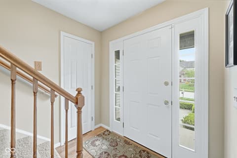 Photo of 1176 Glenbar Way, Greenwood, IN