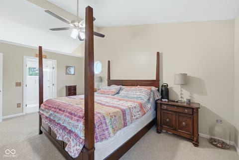 Photo of 1176 Glenbar Way, Greenwood, IN