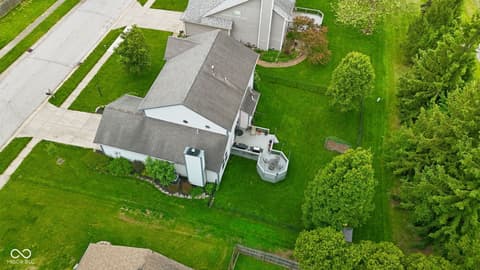 Photo of 1176 Glenbar Way, Greenwood, IN
