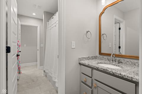 Photo of 16398 Creeks Crossing Drive, Westfield, IN