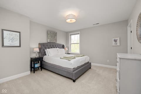 Photo of 16398 Creeks Crossing Drive, Westfield, IN
