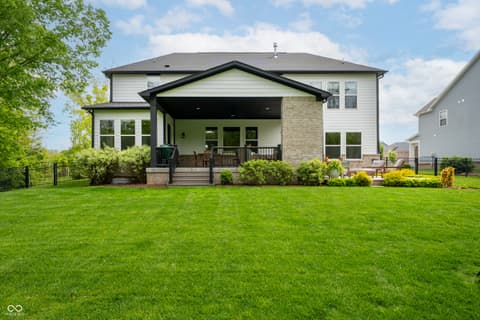 Photo of 16398 Creeks Crossing Drive, Westfield, IN