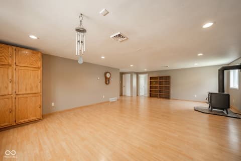 Recreation Room — 8851 W 400 N, Frankton, IN