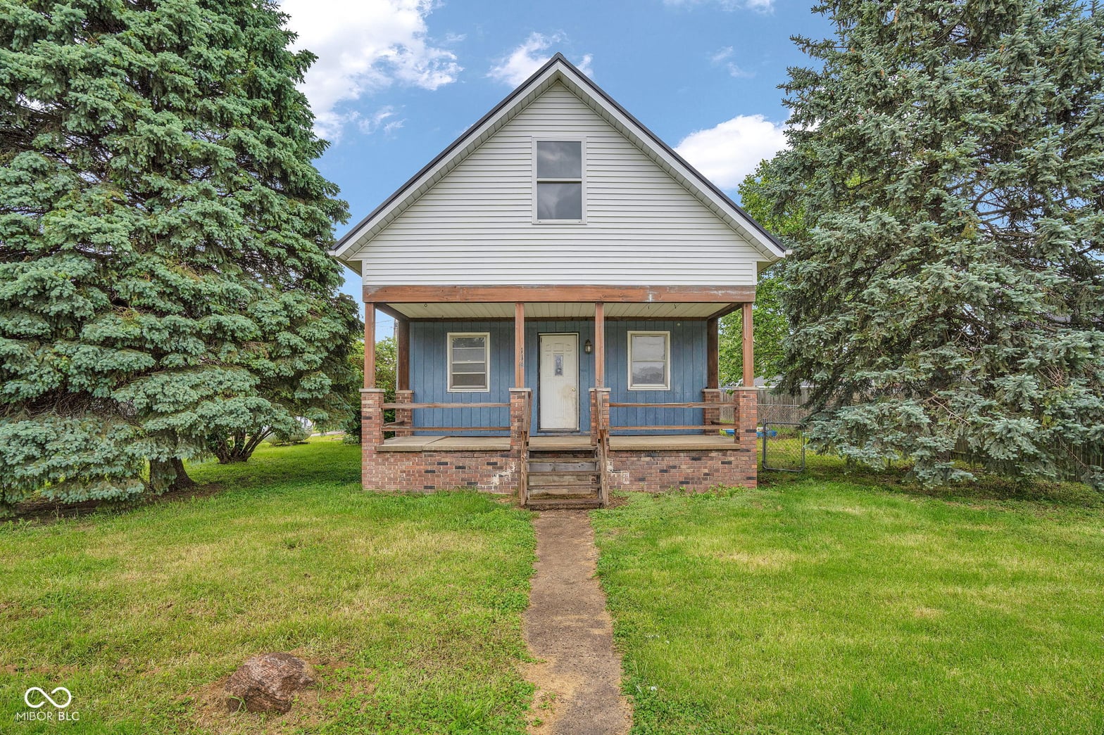 Photo of 114 W Washington Street, New Richmond, IN